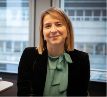 Claudia Moteiro Aguiar